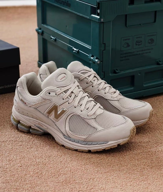 New Balance 2002R Cream (ML2002R3)