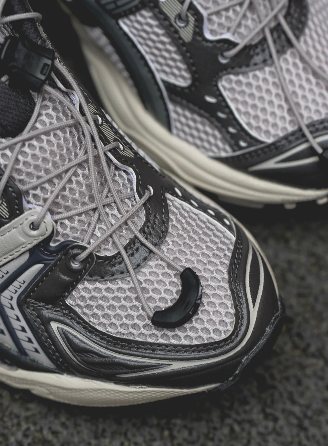 Asics Gel-Kayano 14 黏土灰 (1203A549-022)