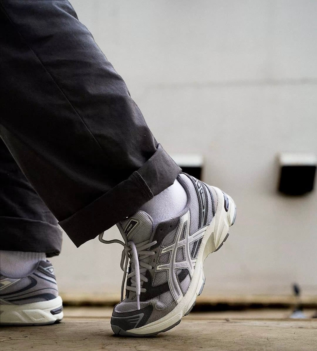 Asics Gel-1130 灰白 (1203A610-020)