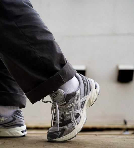Asics Gel-1130 灰白 (1203A610-020)