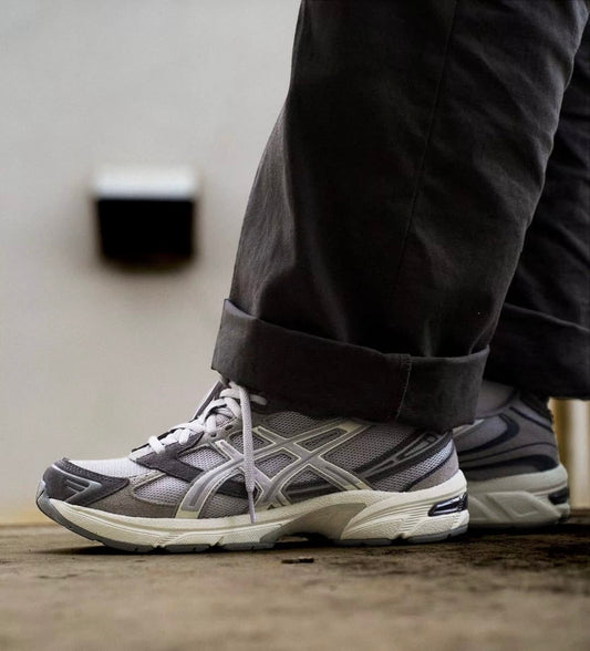 Asics Gel-1130 灰白 (1203A610-020)