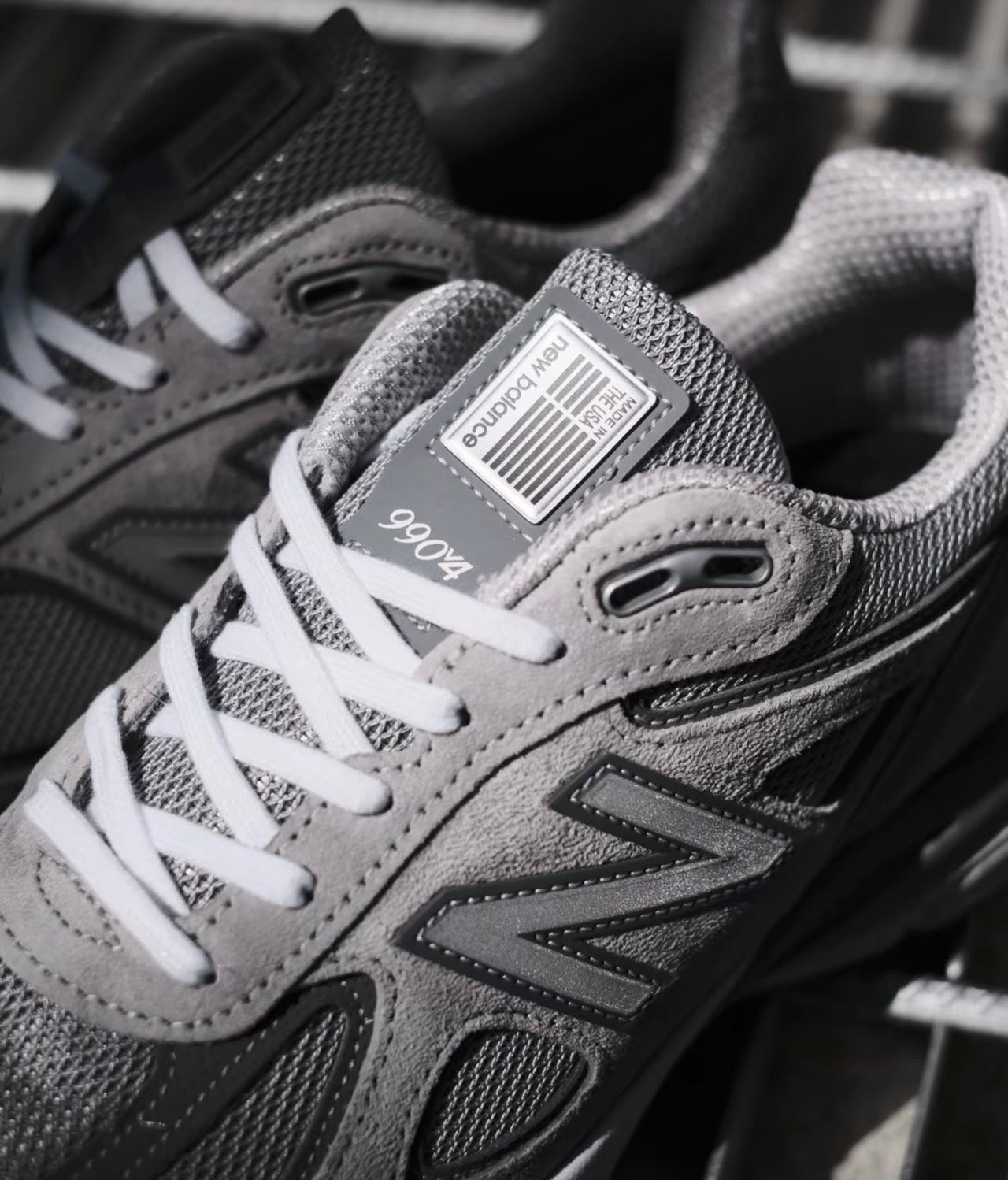 New Balance 990 V4 (U990GR4)