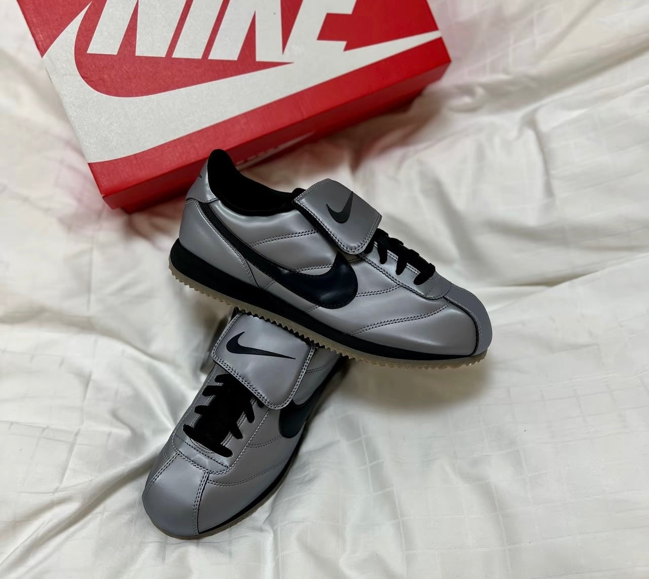 [銀色系秒殺] Nike Cortez Leather SE Metallic Cool Grey (HQ3490-099)