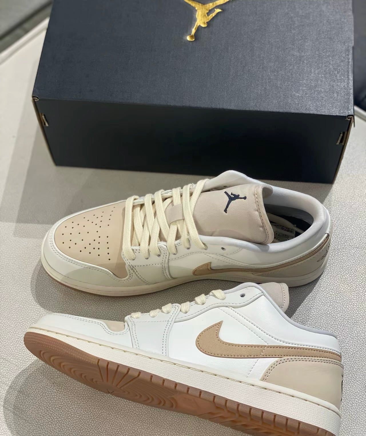 Air Jordan Low Dongdan (IB8855-121)