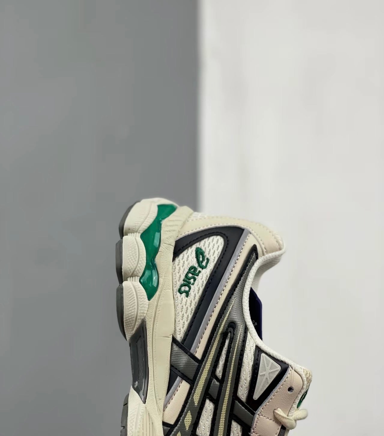 Asics Gel-NYC 2055 米綠 (1203A542-200)