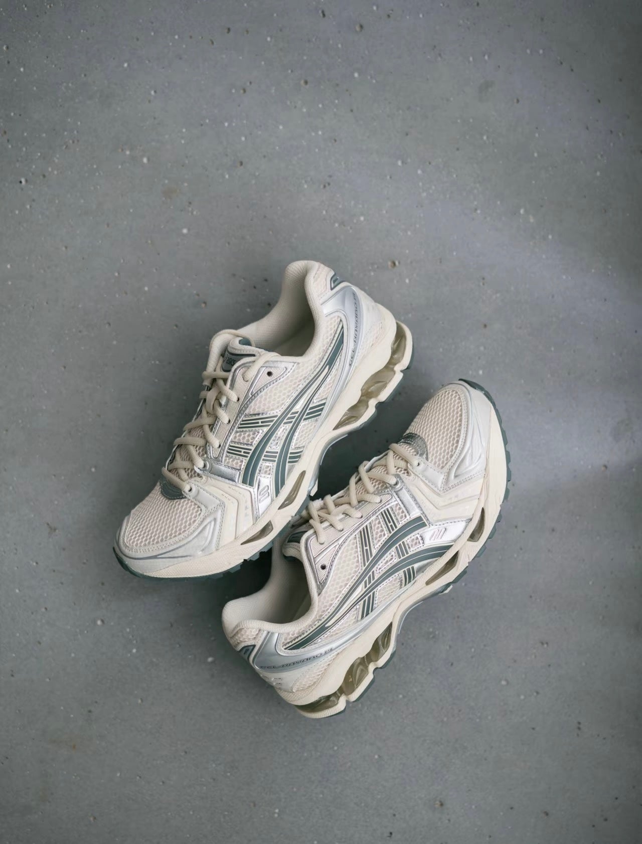 Asics Gel-Kayano 14銀白 (1201A019-200)