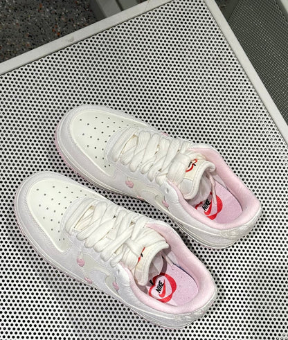 [粉色系秒殺] Nike Air Force Valentine‘s Day 2025 (HV5992-111)