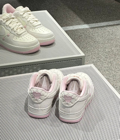 [粉色系秒殺] Nike Air Force Valentine‘s Day 2025 (HV5992-111)