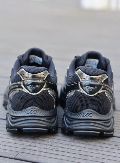 Mizuno Racer S 黑金 (D1GH223521)