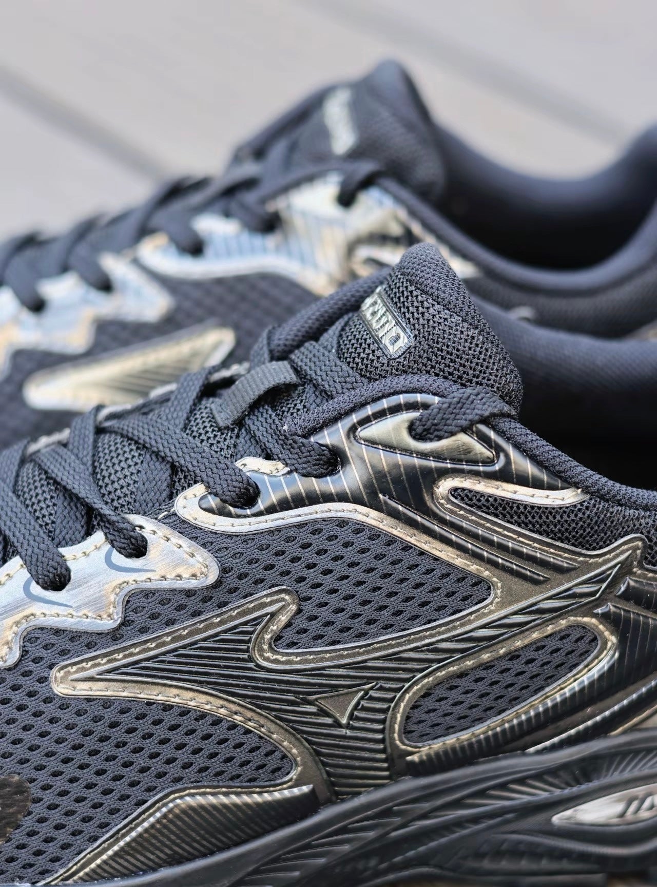 Mizuno Racer S 黑金 (D1GH223521)