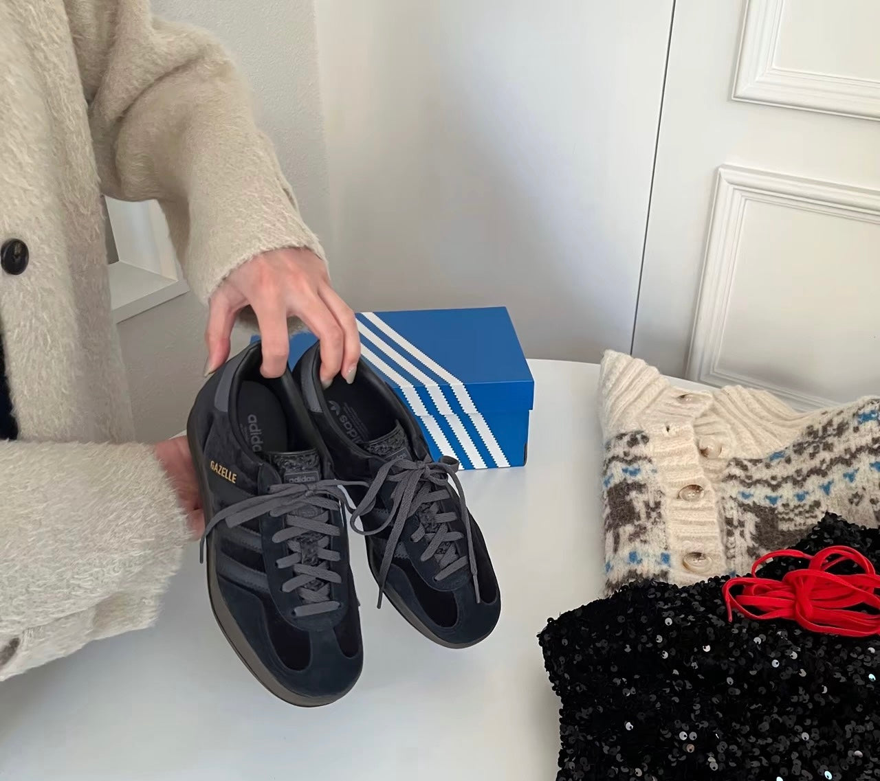 Adidas ORiginals Gazelle 黑天鵝絨 (JI2712)