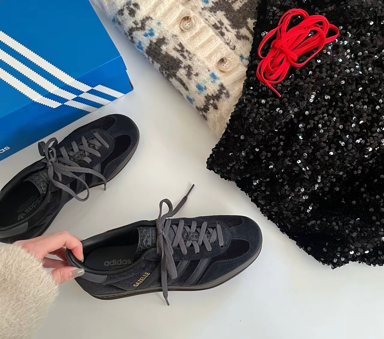 Adidas ORiginals Gazelle 黑天鵝絨 (JI2712)