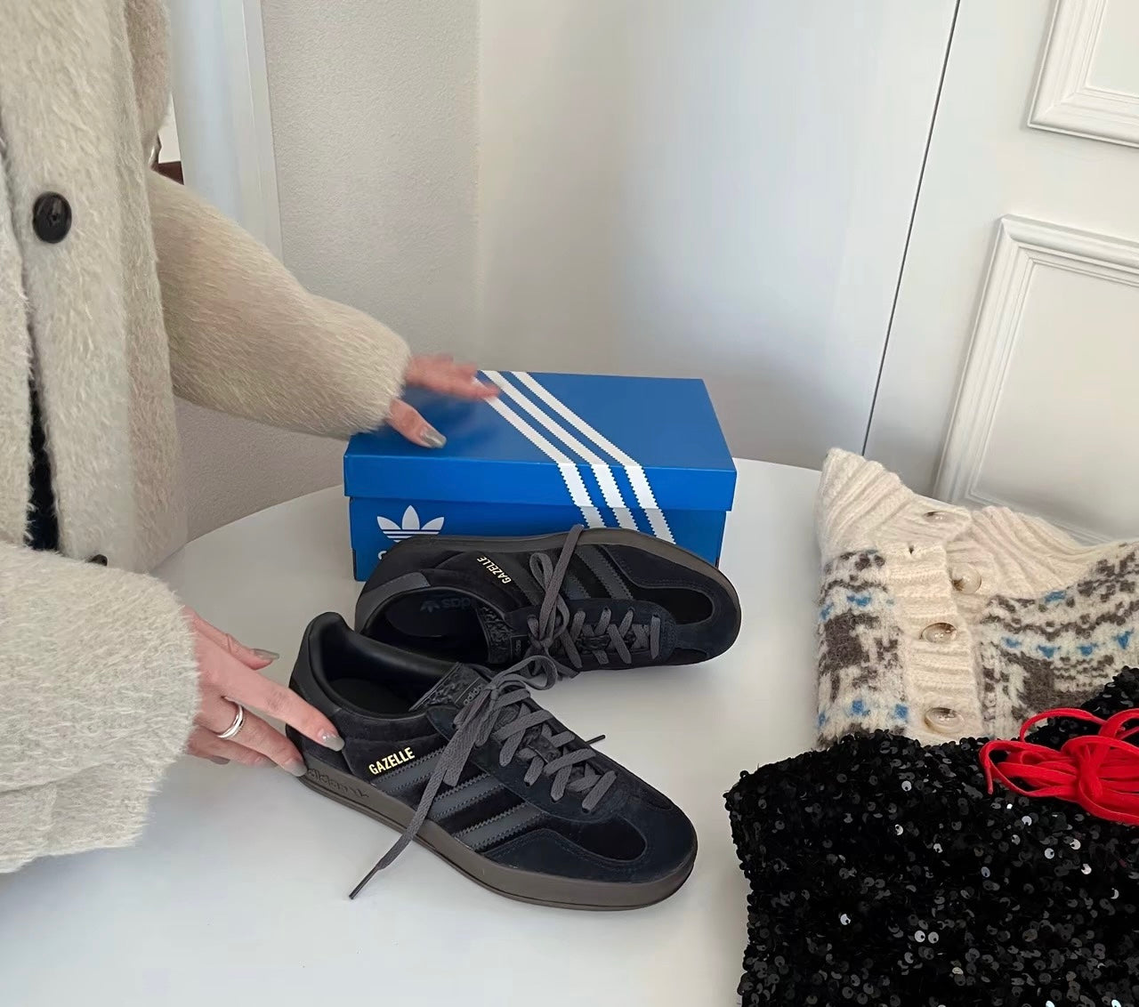 Adidas ORiginals Gazelle 黑天鵝絨 (JI2712)