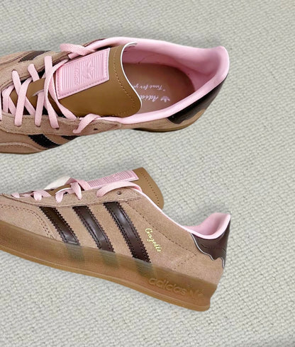 Adidas Originals Gazelle 巧克力草莓 (JR8028)
