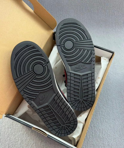 Nike Air Jordan Bred 黑紅 (553558-067)