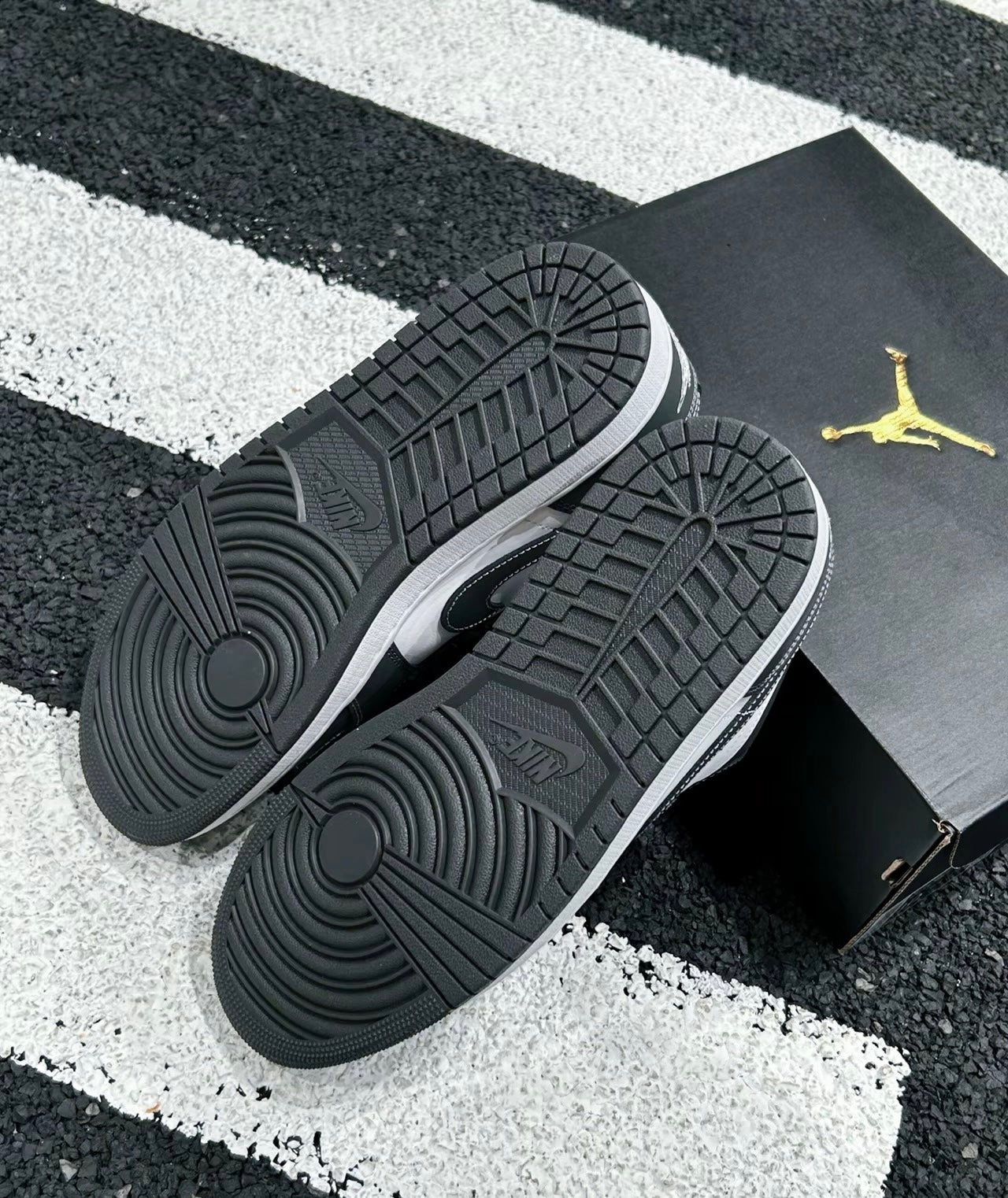 Nike Air Jordan Low 白灰 (553558-044)