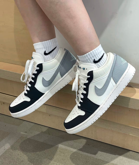 Nike Air Jordan Low Bling Jewel (IO2242-101)