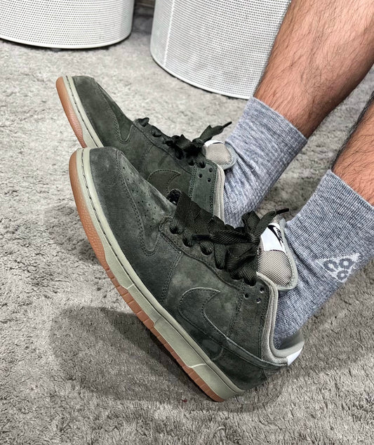 Nike Sb Dunk Low 軍隊綠 (HJ0367-301)