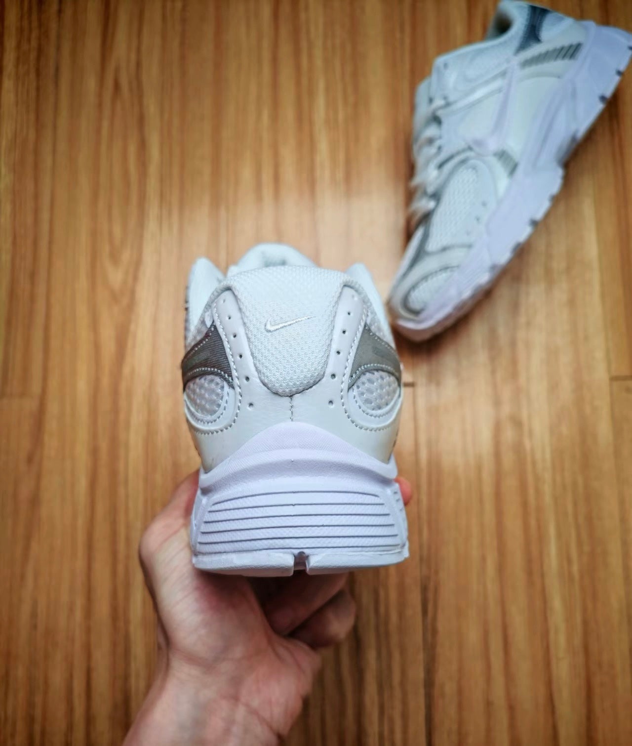 Nike V5 RNR 黑色 (W) (HQ7901-101)