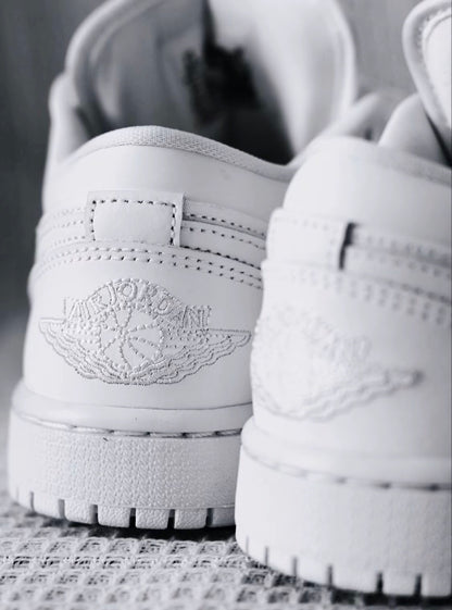 Nike Air Jordan Low Quilted Triple White (DB6480-100)