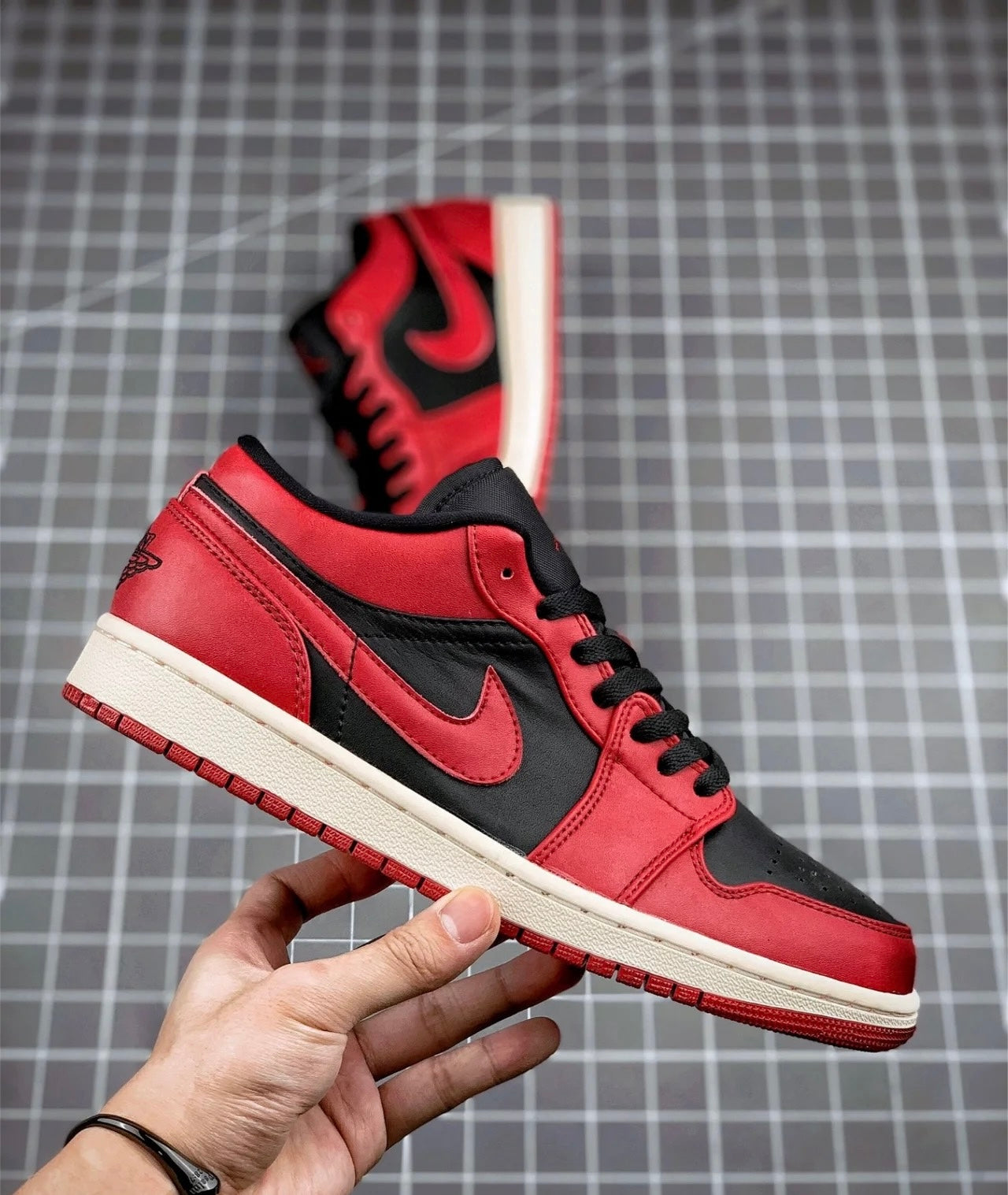 Air Jordan Low Varsity Red 黑紅 (553558-606)