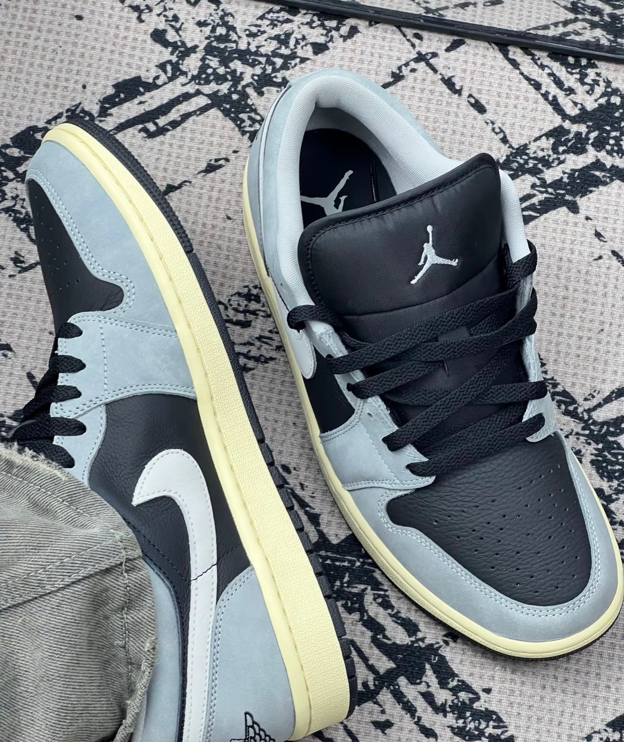 Air Jordan Low Light Smoke Grey (HQ2010-012)