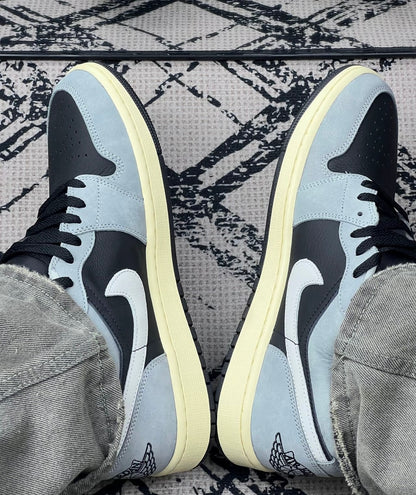 Air Jordan Low Light Smoke Grey (HQ2010-012)