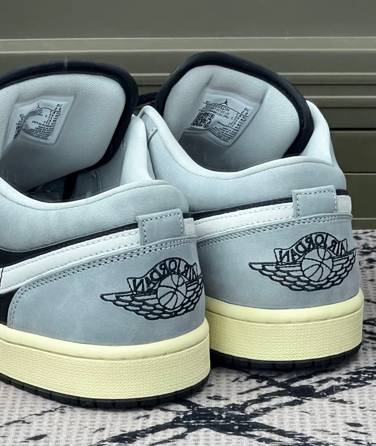 Air Jordan Low Light Smoke Grey (HQ2010-012)