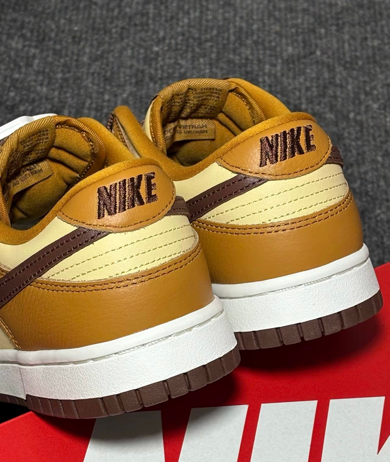 Nike Dunk Low 卡其 (HQ7487-700)