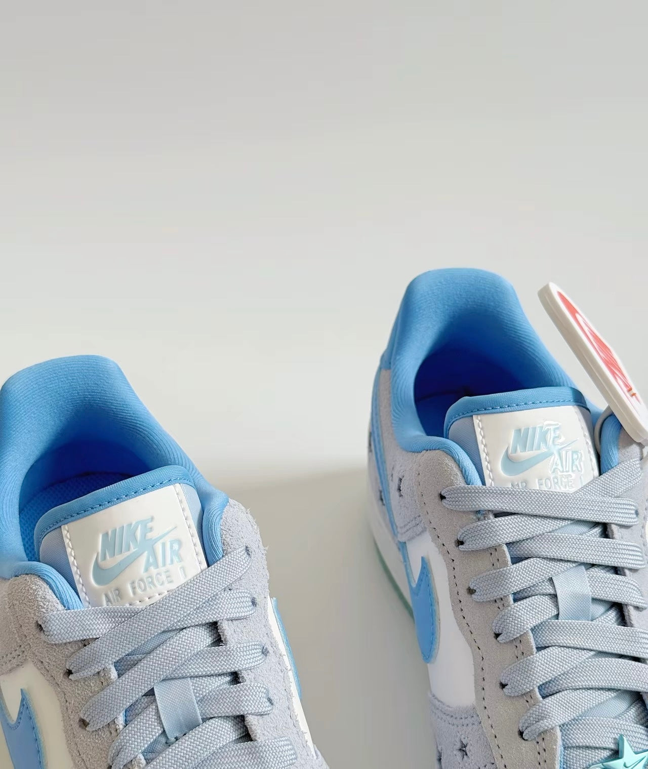 Nike Air Force Starstruck 星星 (HQ8051-400)