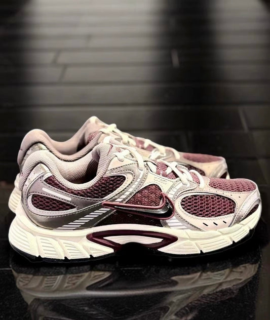 Nike V5 RNR 黑紅 (HJ5228-600)