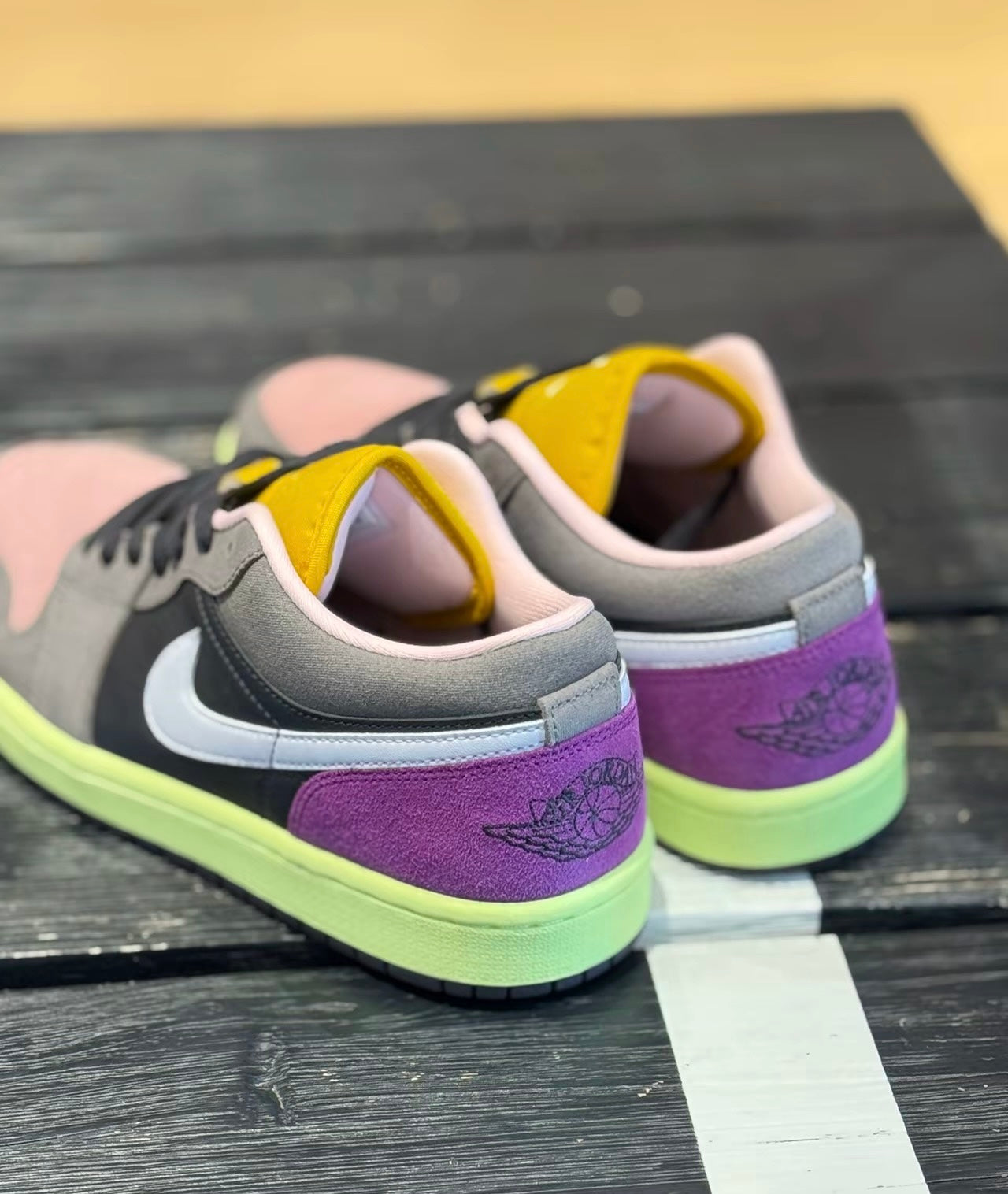 Air Jordan Low Tokyo Bio Hack (HQ2010-005)