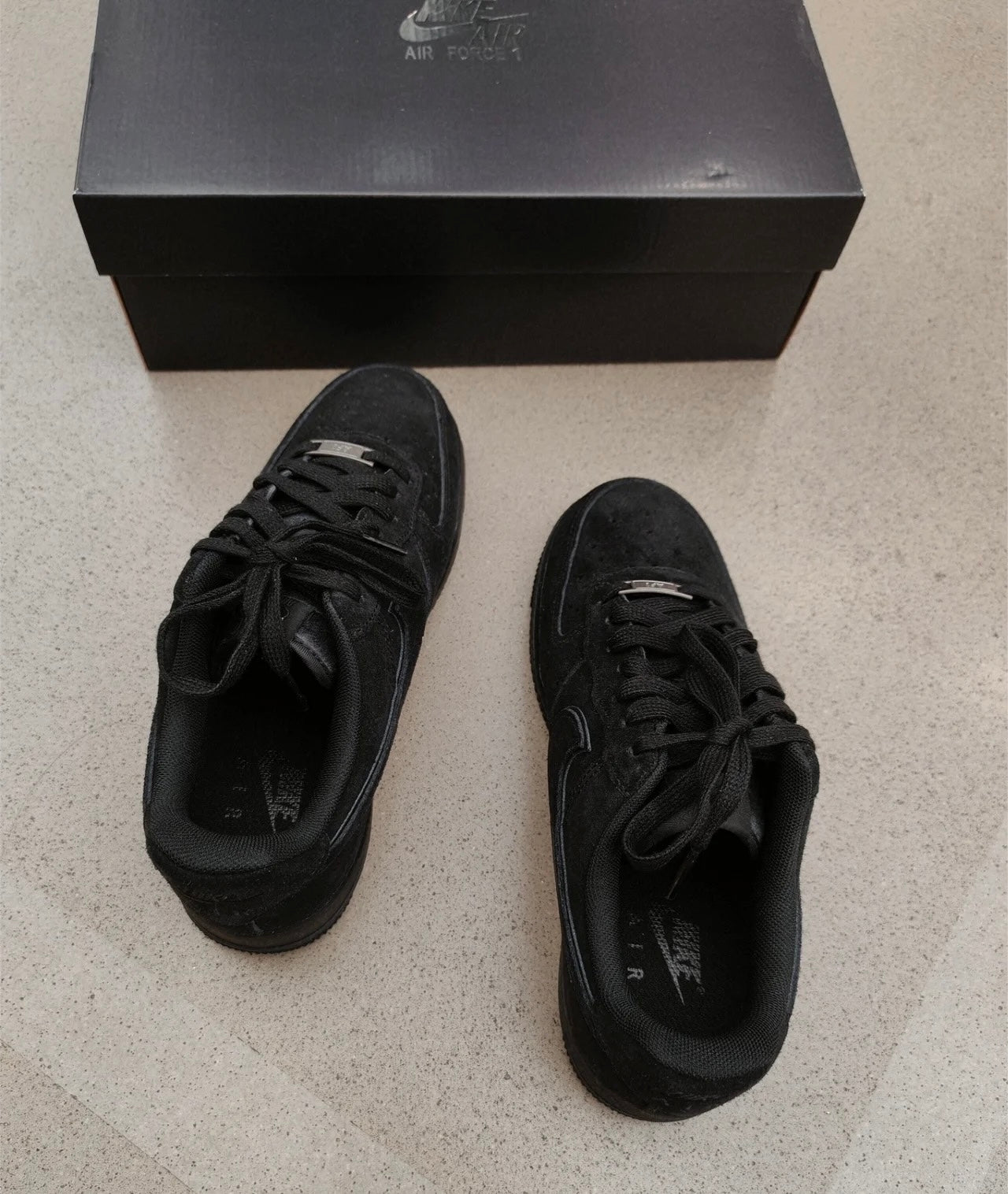 Nike Air Force 1 Low Black Cat 麂皮全黑 (HQ1966-002)