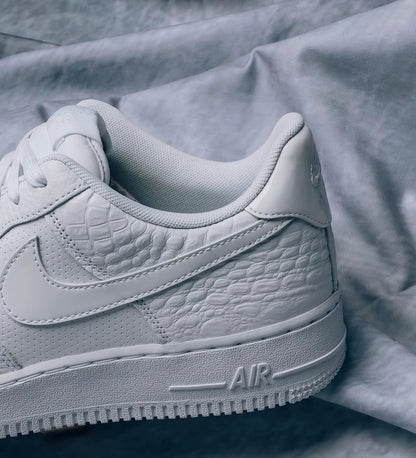 Nike Air Force Low 鱷魚白 (HF2893-100)