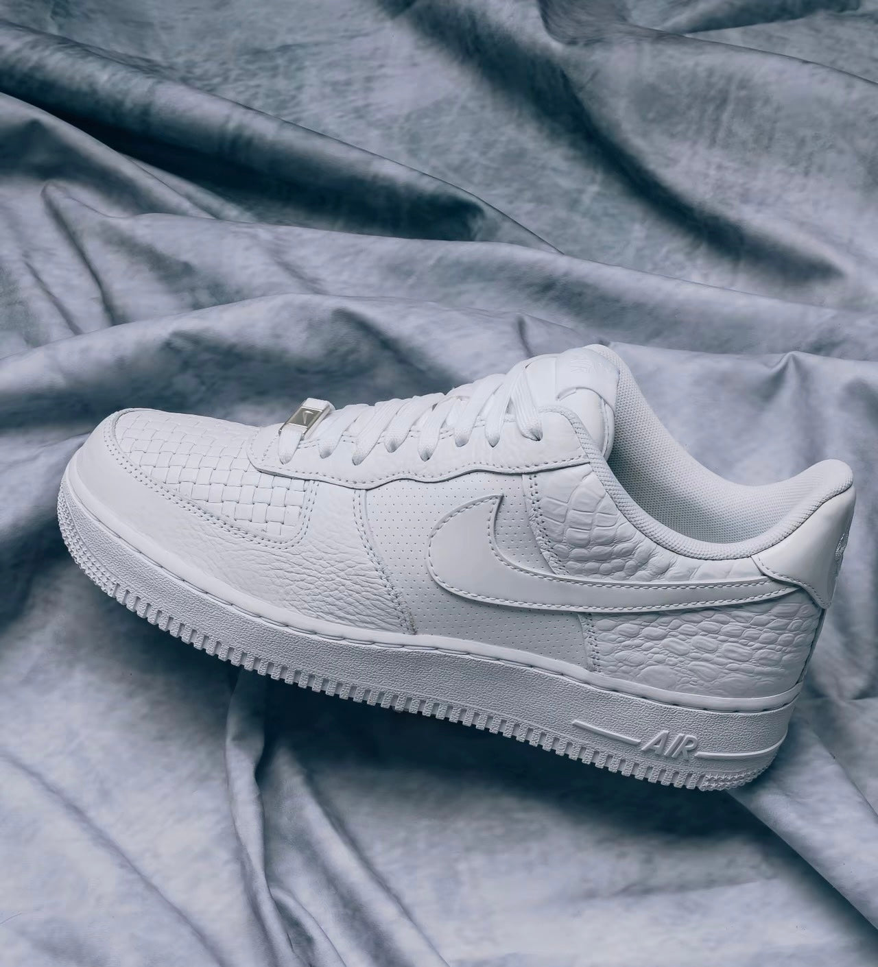 Nike Air Force Low 鱷魚白 (HF2893-100)