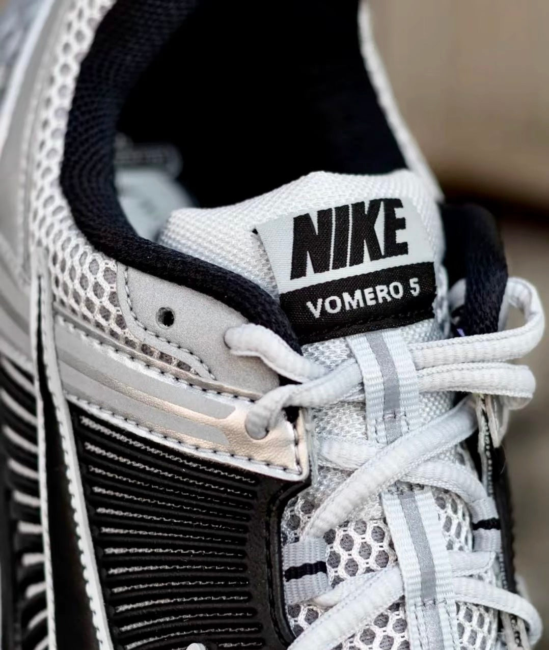 Nike Zoom Vomero 5 金屬黑銀 (FJ4151-004)
