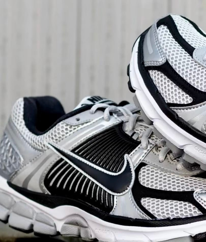 Nike Zoom Vomero 5 金屬黑銀 (FJ4151-004)