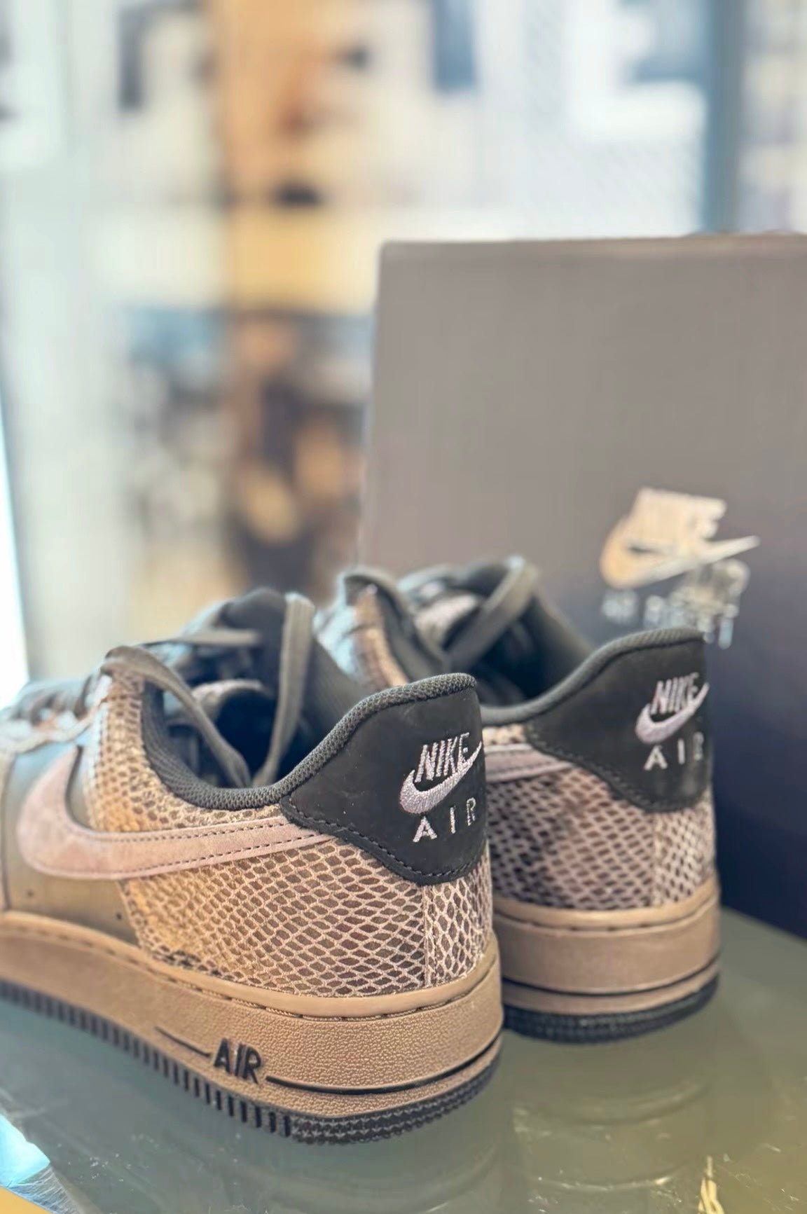 Nike Air Force 黑蛇紋 (HF2898-001)