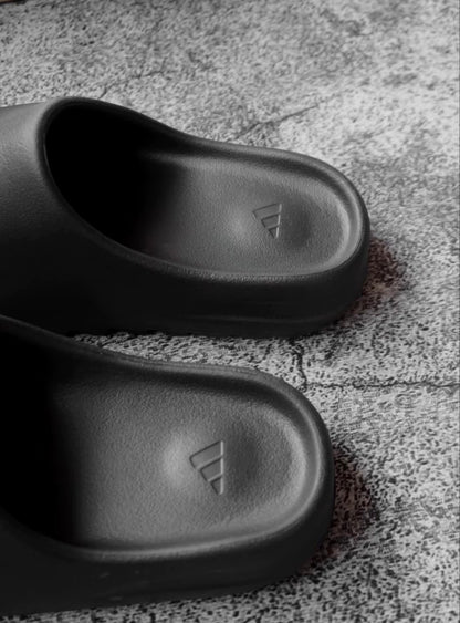 Adidas Originals Yeezy Slide 黑色 (HQ6448)