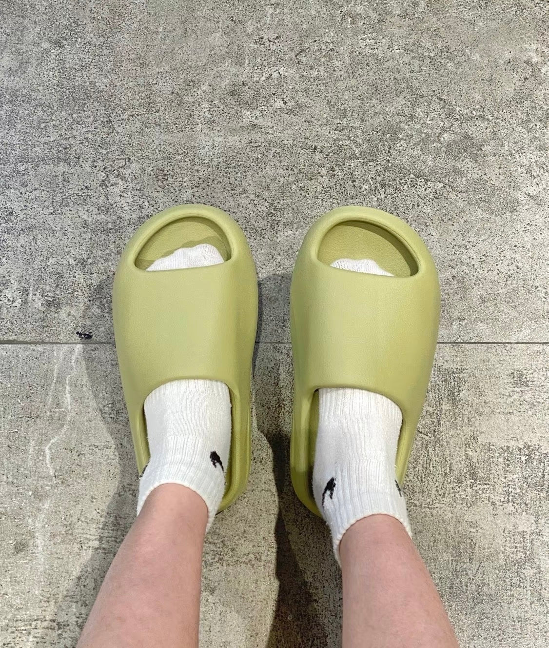 Adidas Originals Yeezy Slide Resin 綠色 (FZ5904)