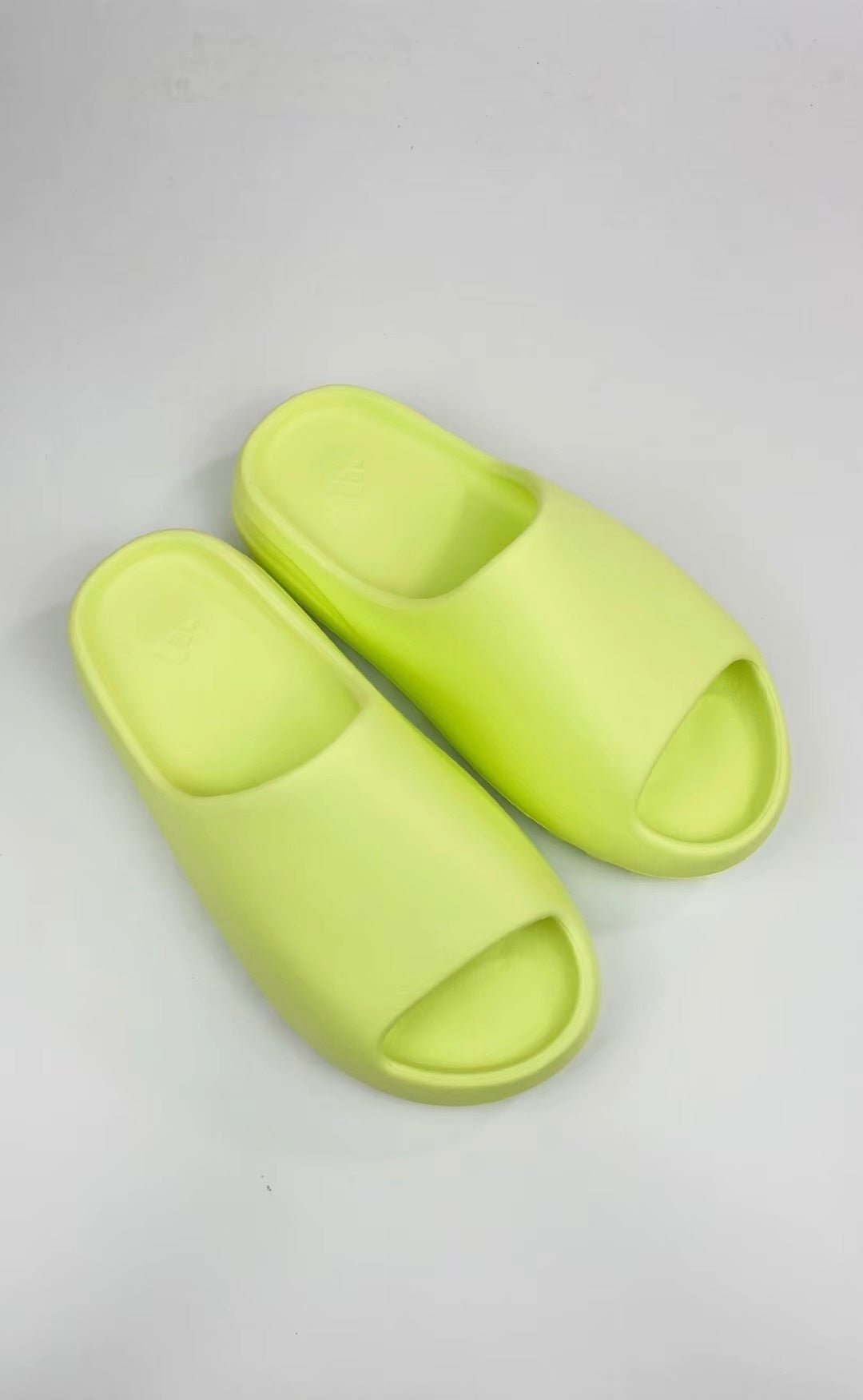 Adidas Originals Yeezy Slide 蘋果綠 (HQ6447)