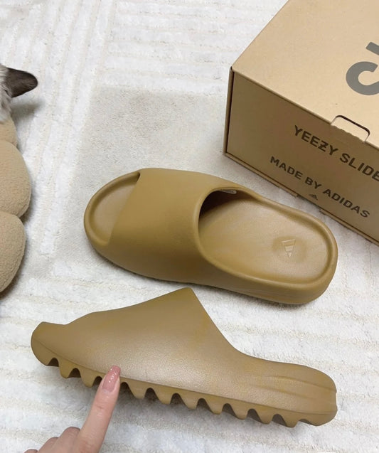 Adidas Originals Yeezy Slide 軍褐 (GW1931)