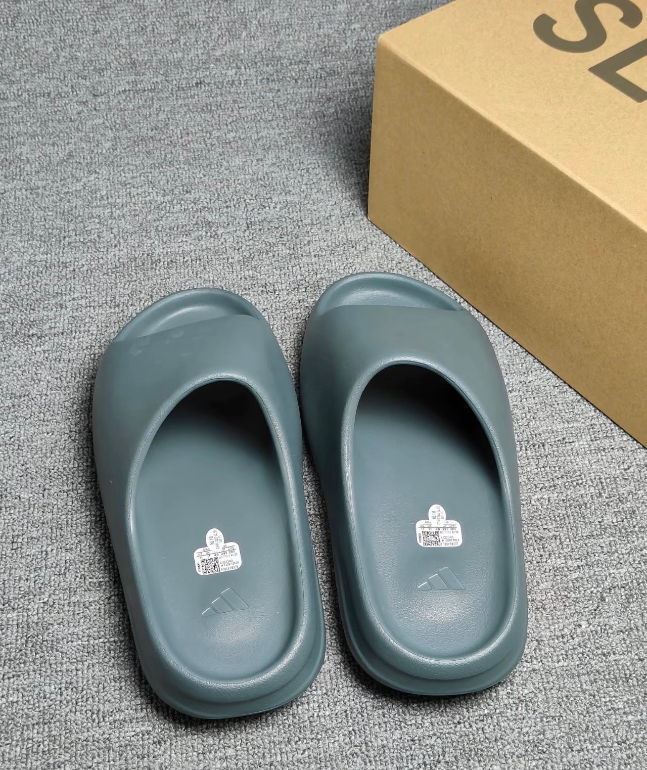 Adidas Originals Yeezy Slide Slate Marine 灰綠 (ID2349)