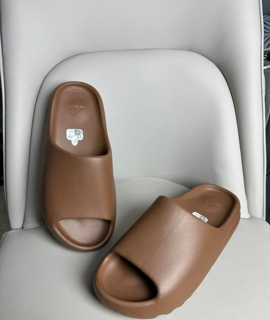 Adidas Originals Yeezy Slide 深棕 (FZ5896)