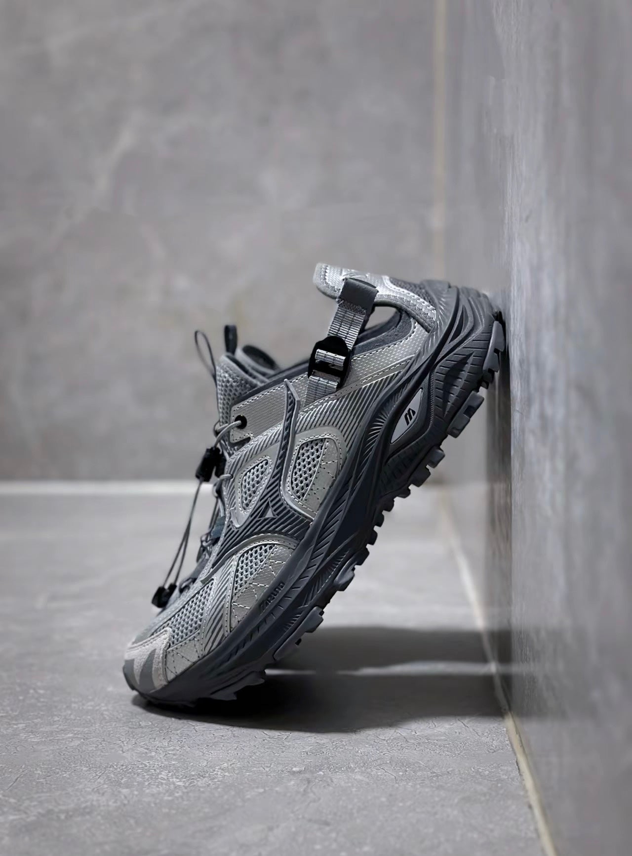 Mizuno Racer Trail SE 石岩灰 (D1GH241906)
