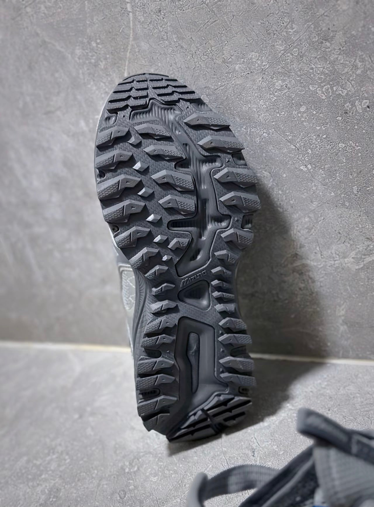 Mizuno Racer Trail SE 石岩灰 (D1GH241906)