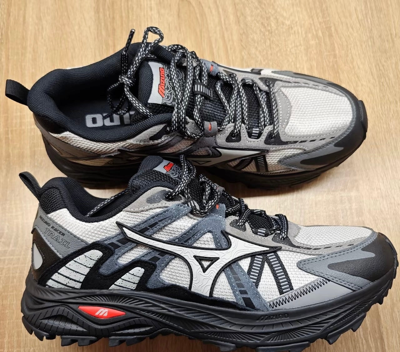 Mizuno Racer Trail 灰黑 (D1GH223804)