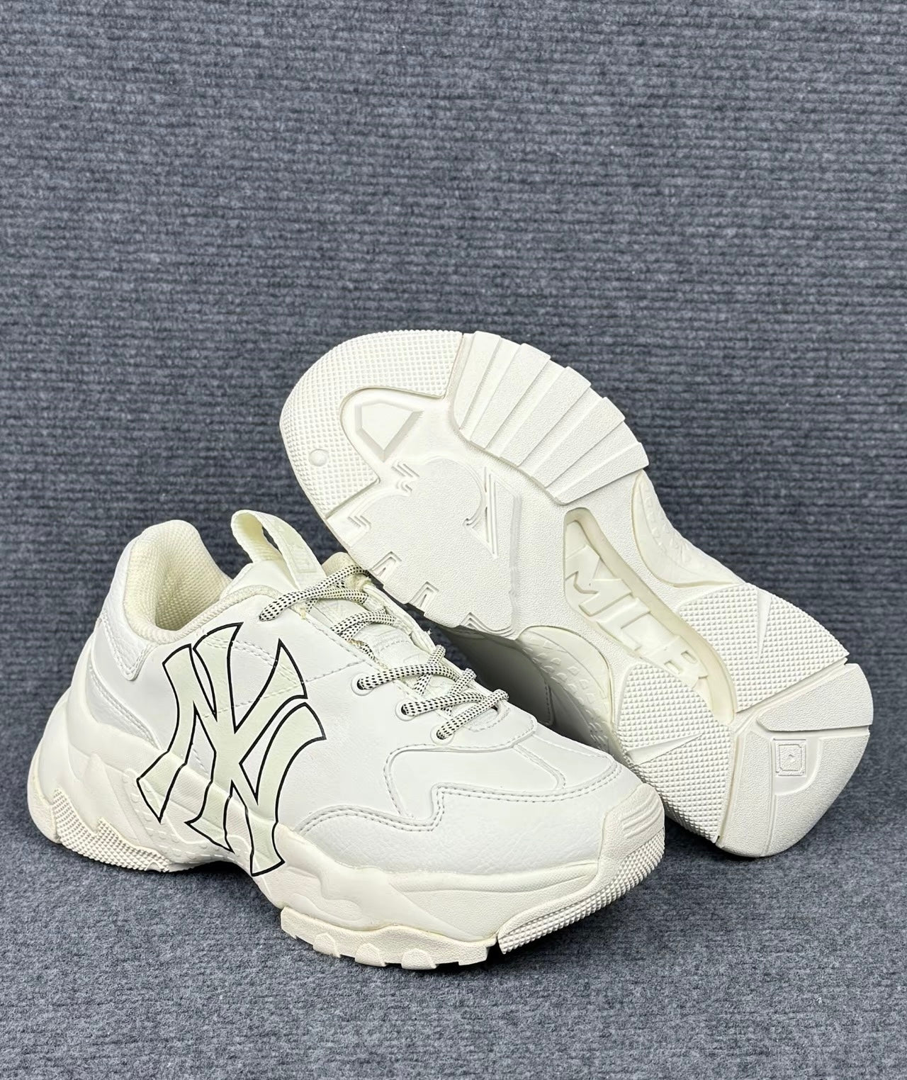 MLB Big Ball Chunky 象牙白 (3ASHC104N-50IVS)