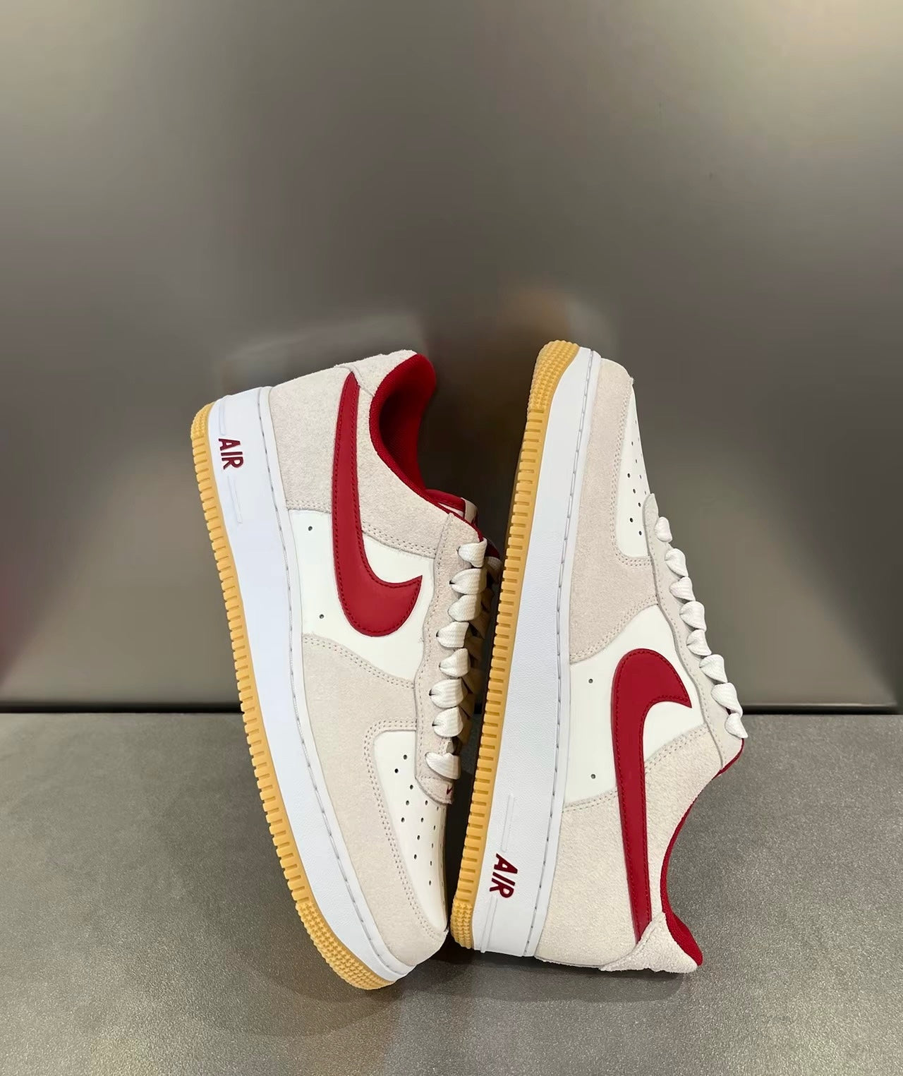 Nike Air Force 麂皮灰紅 (IB6388-101)