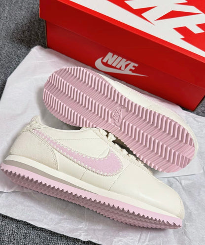(中秋節優惠) Nike Cortez Valentine's Day 白粉 (HV6012-161)